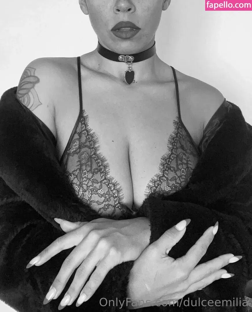 dulceemilia Onlyfans Photo Gallery 