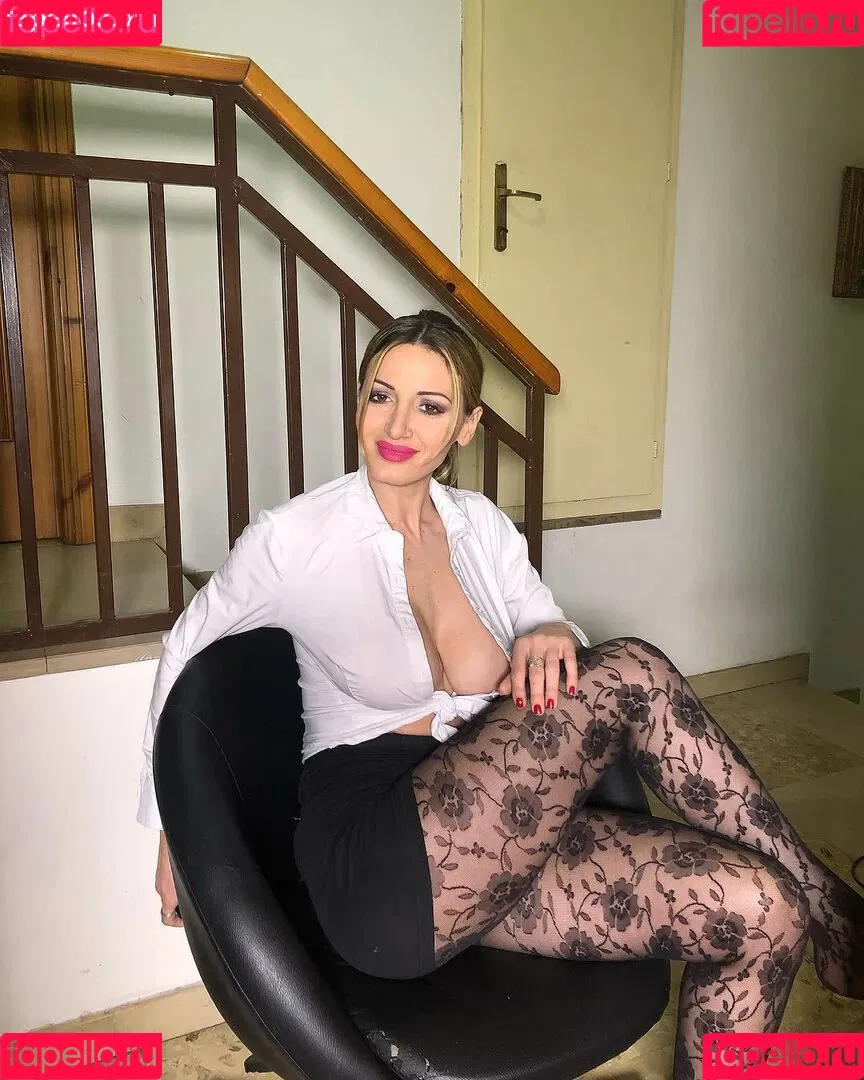 Rosy Maggiulli Onlyfans Photo Gallery 