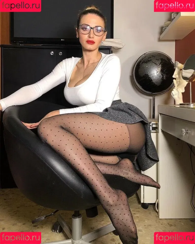 Rosy Maggiulli Onlyfans Photo Gallery 