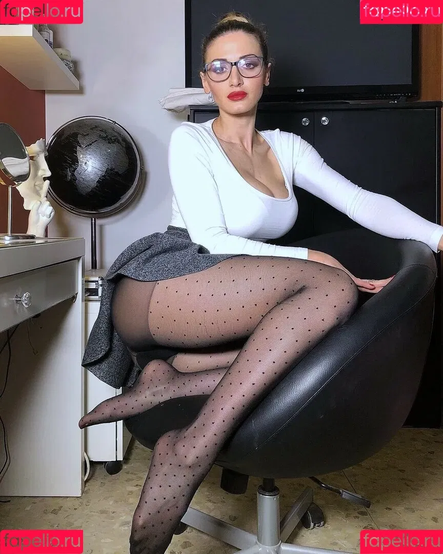 Rosy Maggiulli Onlyfans Photo Gallery 