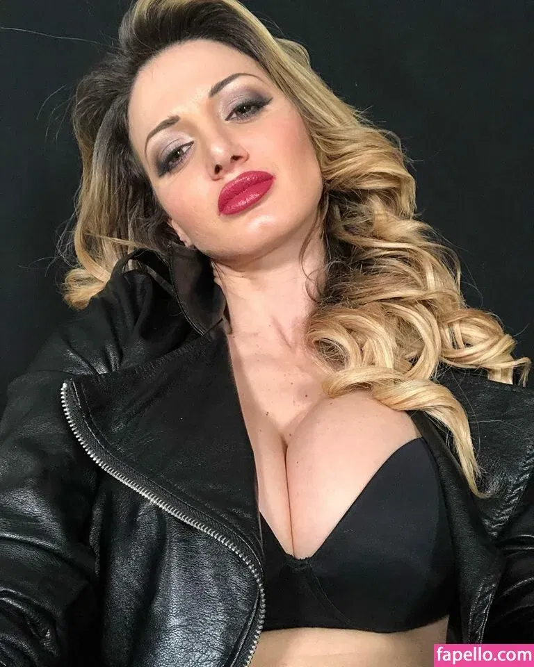 Rosy Maggiulli Onlyfans Photo Gallery 