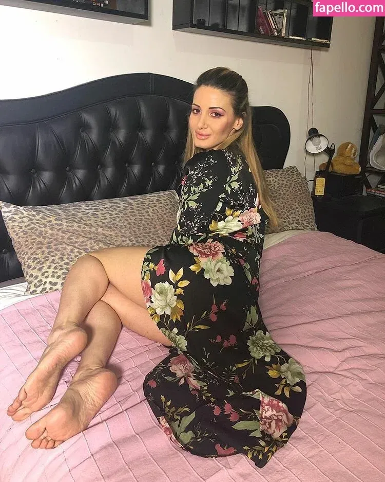 Rosy Maggiulli Onlyfans Photo Gallery 
