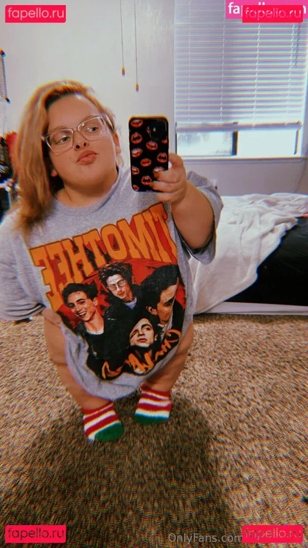 lilmissross Onlyfans Photo Gallery 