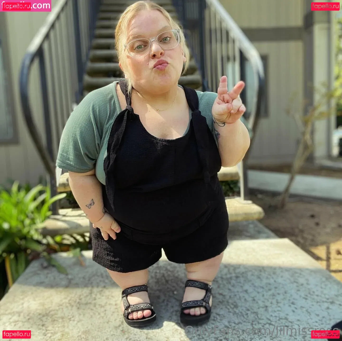 lilmissross Onlyfans Photo Gallery 