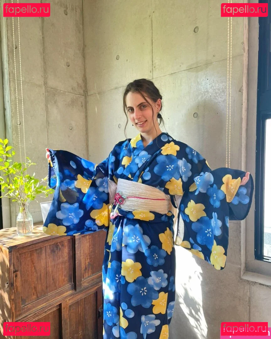 Seerasan Onlyfans Photo Gallery 