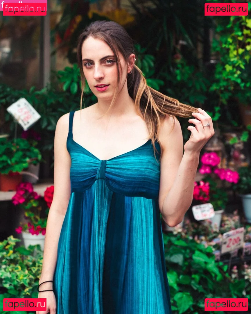 Seerasan Onlyfans Photo Gallery 