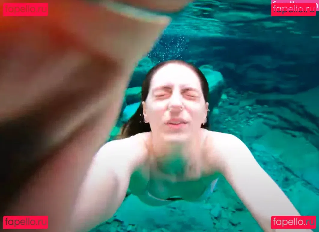 Seerasan Onlyfans Photo Gallery 