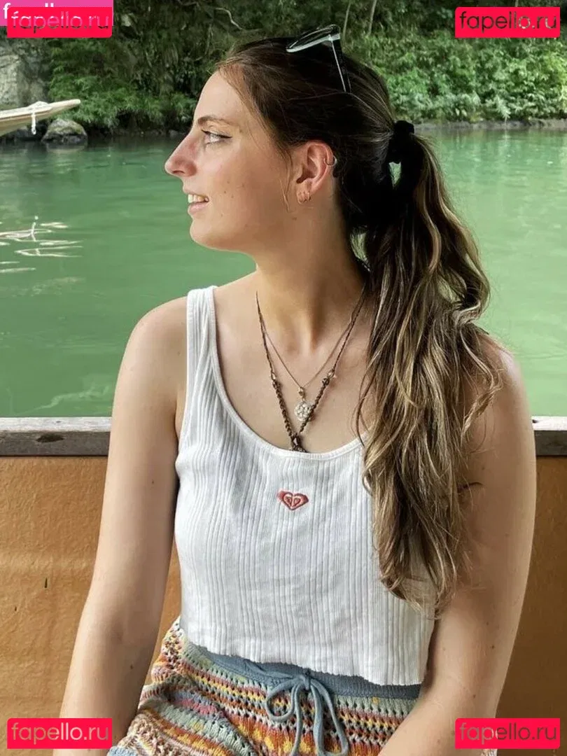 Seerasan Onlyfans Photo Gallery 