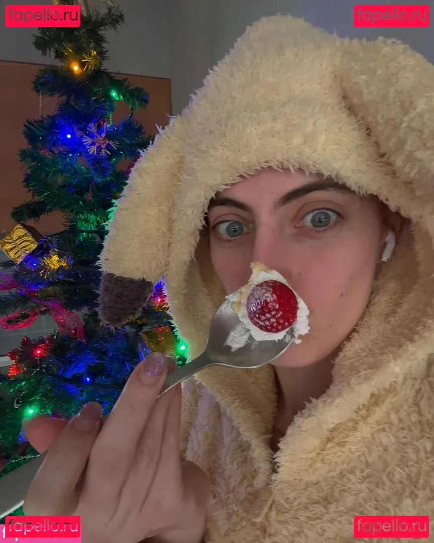 Seerasan Onlyfans Photo Gallery 