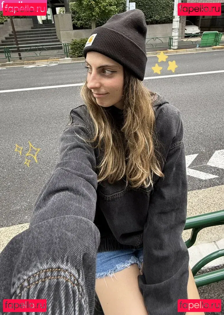 Seerasan Onlyfans Photo Gallery 