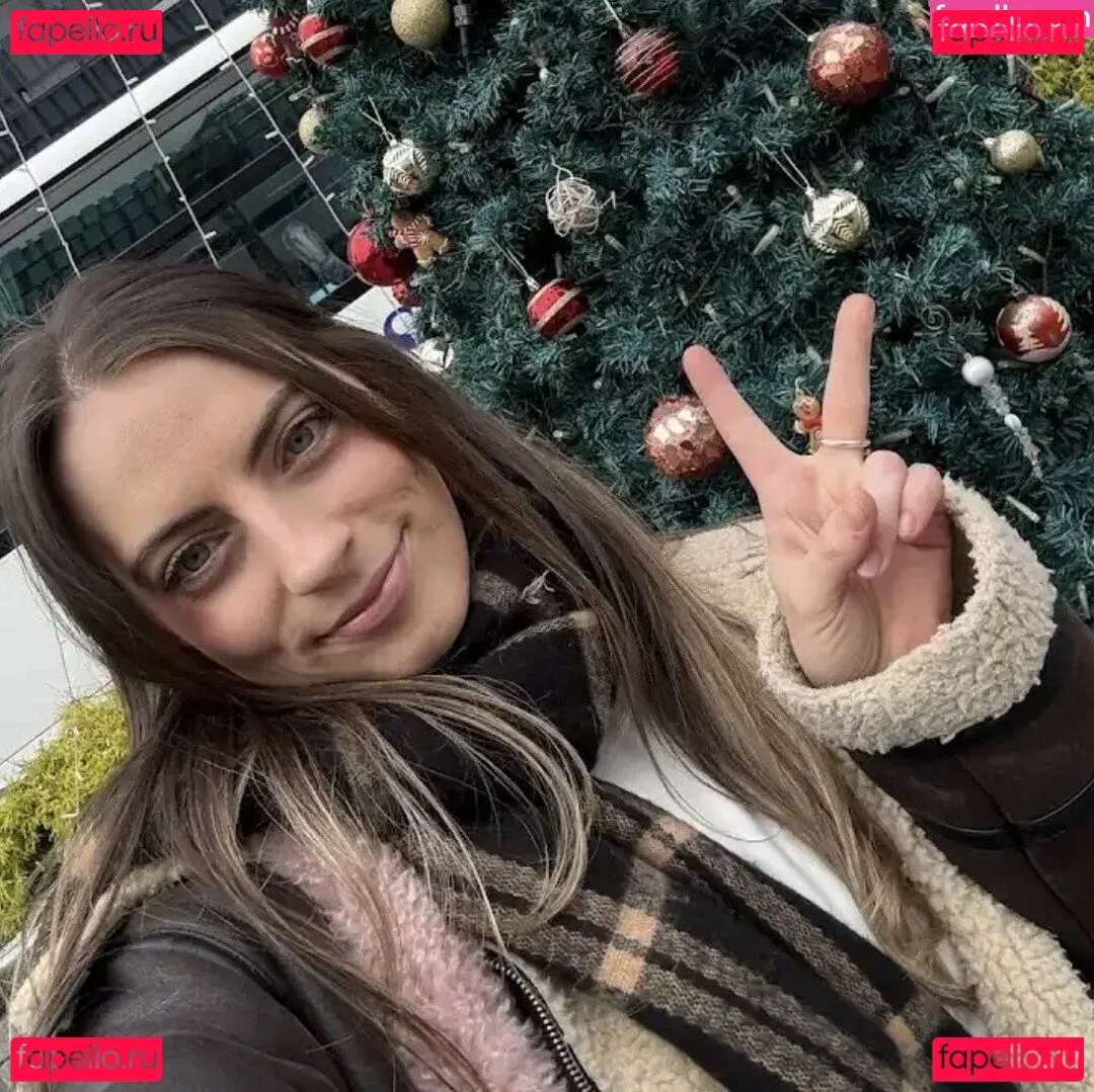 Seerasan Onlyfans Photo Gallery 