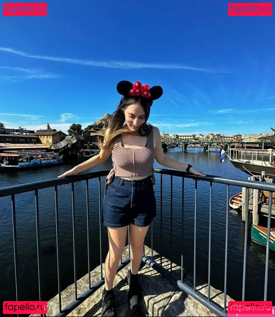 Seerasan Onlyfans Photo Gallery 