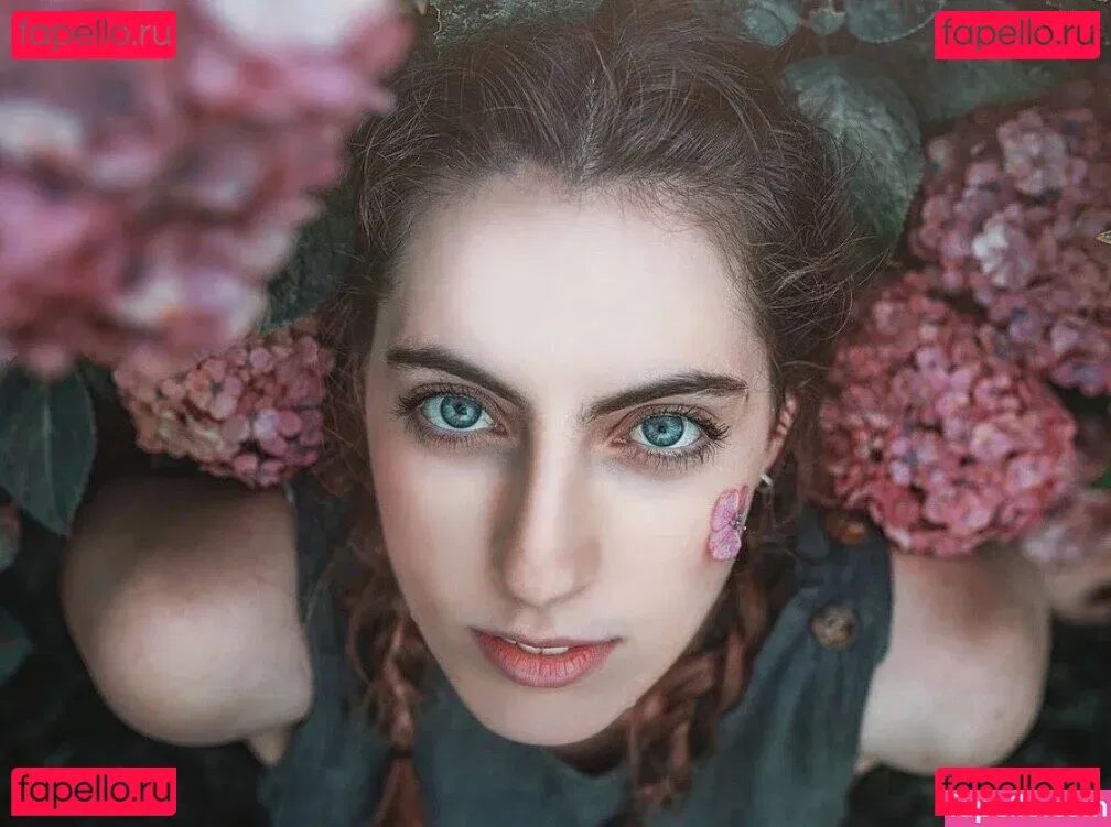 Seerasan Onlyfans Photo Gallery 