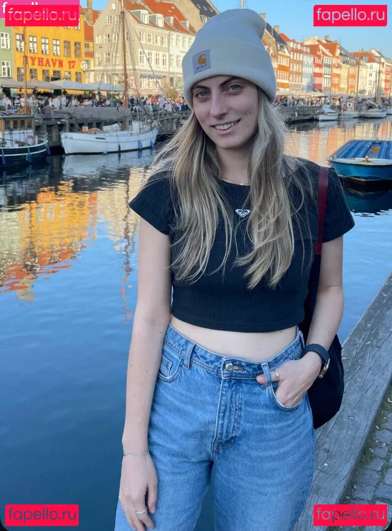 Seerasan Onlyfans Photo Gallery 