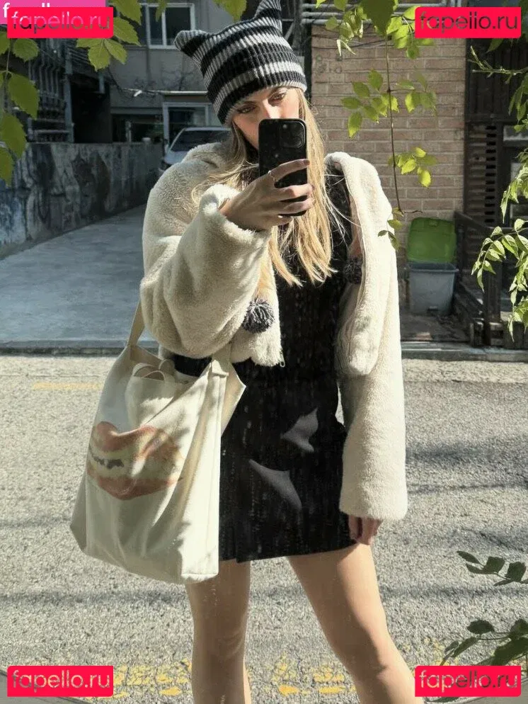 Seerasan Onlyfans Photo Gallery 