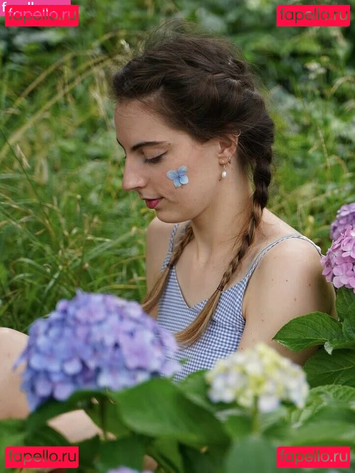 Seerasan Onlyfans Photo Gallery 