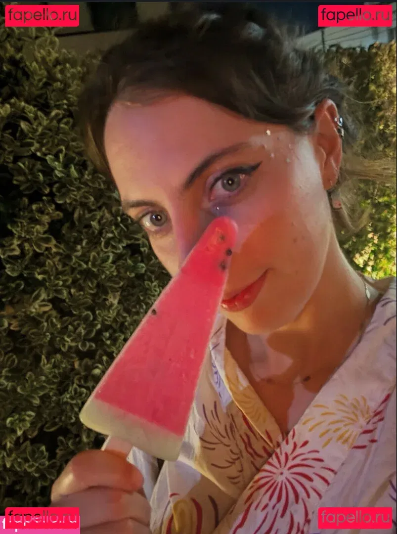 Seerasan Onlyfans Photo Gallery 