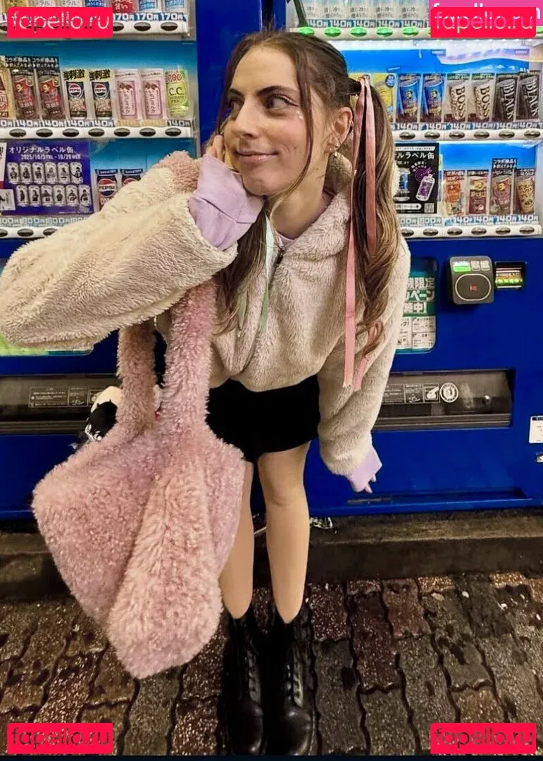 Seerasan Onlyfans Photo Gallery 