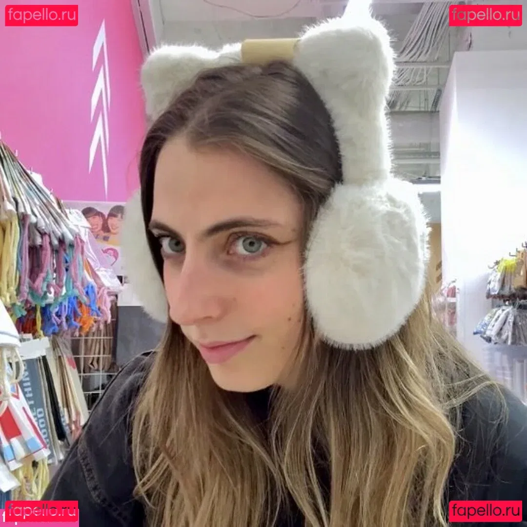 Seerasan Onlyfans Photo Gallery 