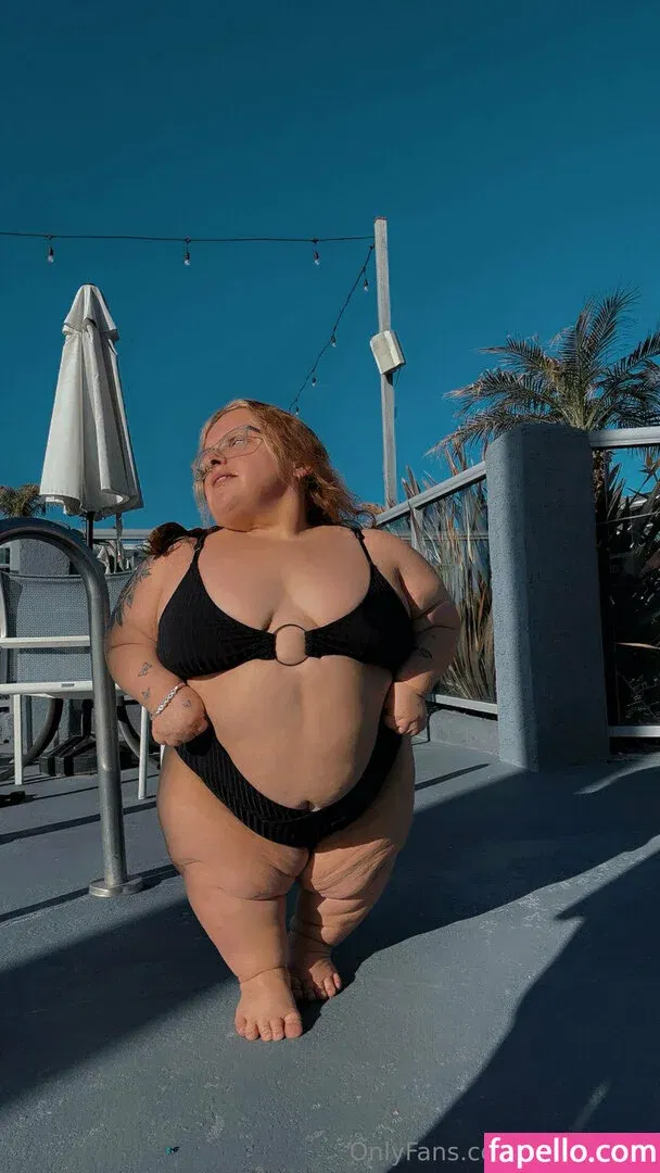 lilmissross Onlyfans Photo Gallery 