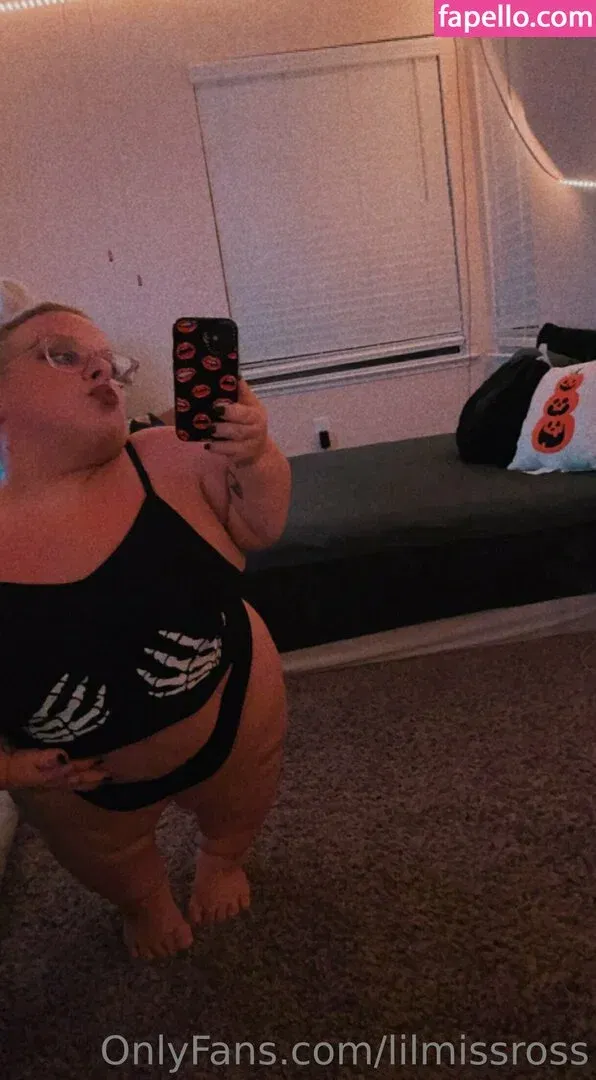 lilmissross Onlyfans Photo Gallery 