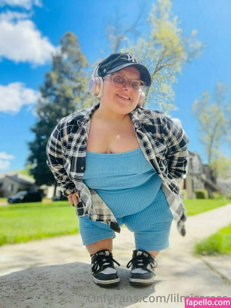 lilmissross Onlyfans Photo Gallery 