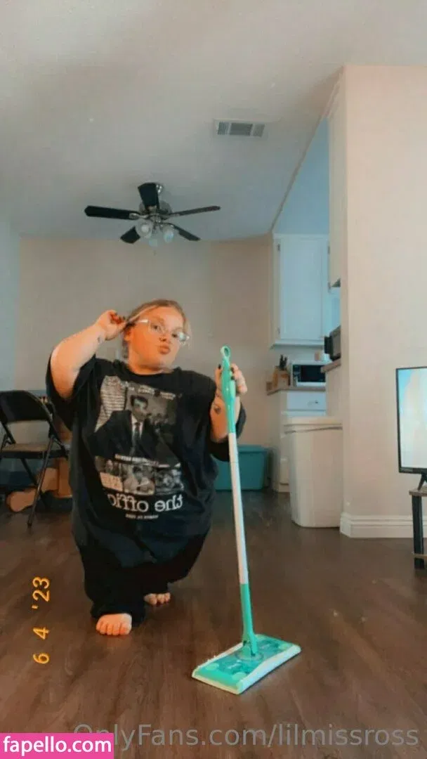 lilmissross Onlyfans Photo Gallery 