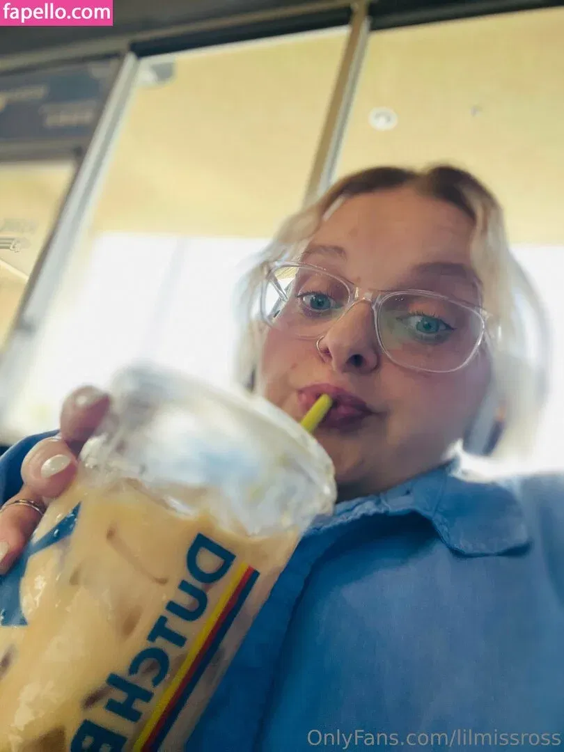 lilmissross Onlyfans Photo Gallery 