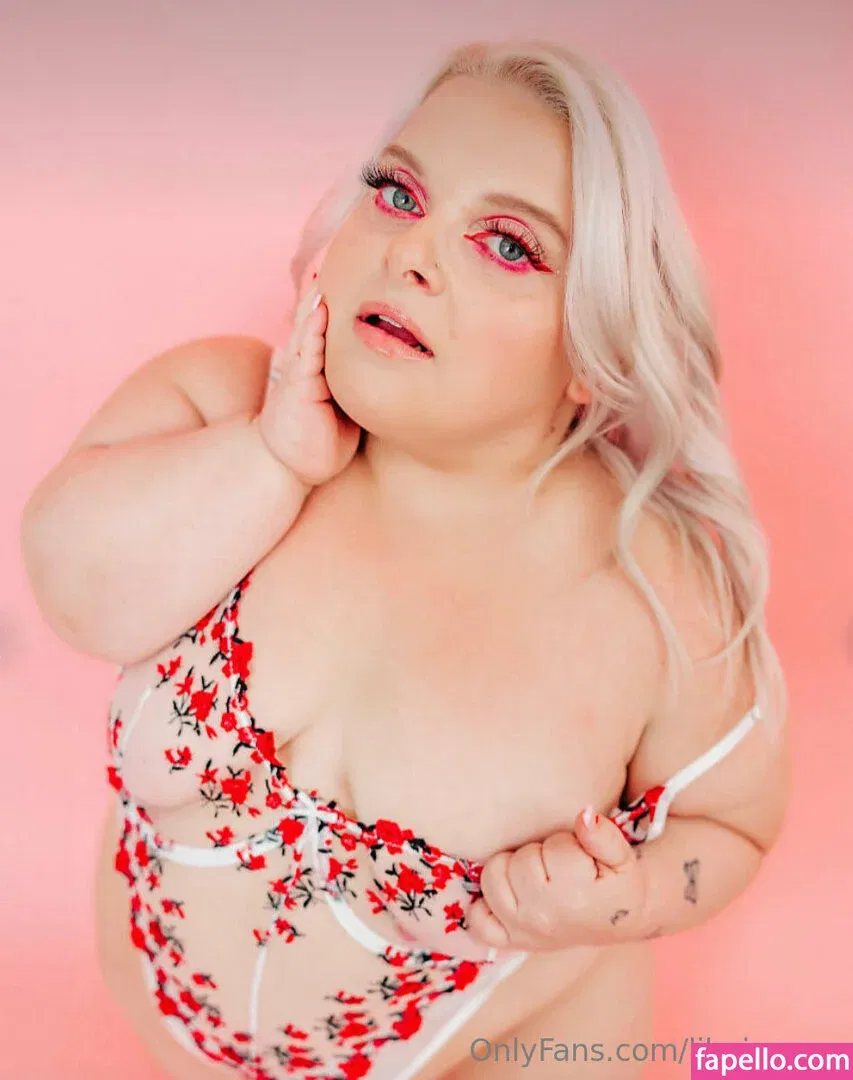 lilmissross Onlyfans Photo Gallery 