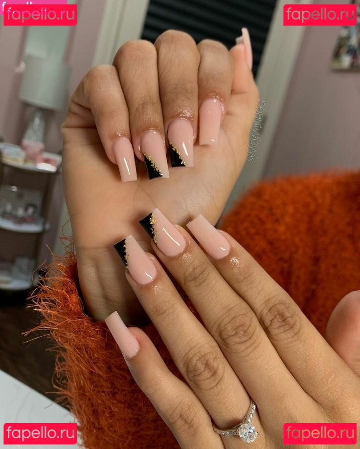 Karina Ramírez Onlyfans Photo Gallery 