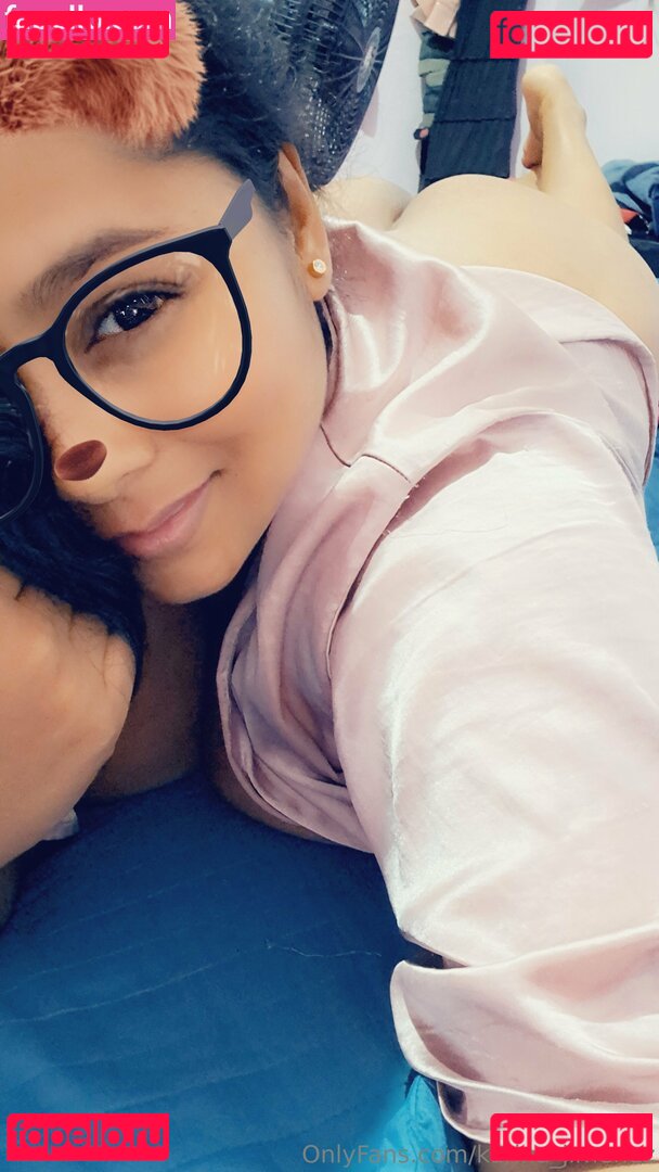 karina_jimenez / karina_jimenez.a Onlyfans Photo Gallery 