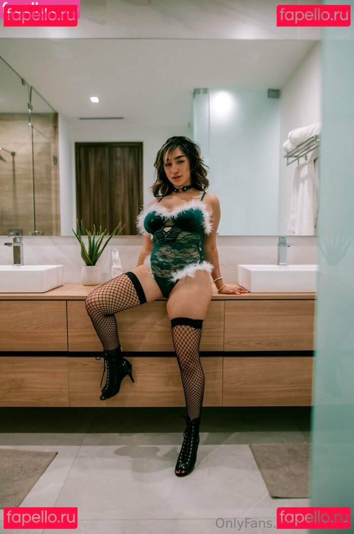 Leedah / alphaleedah Onlyfans Photo Gallery 