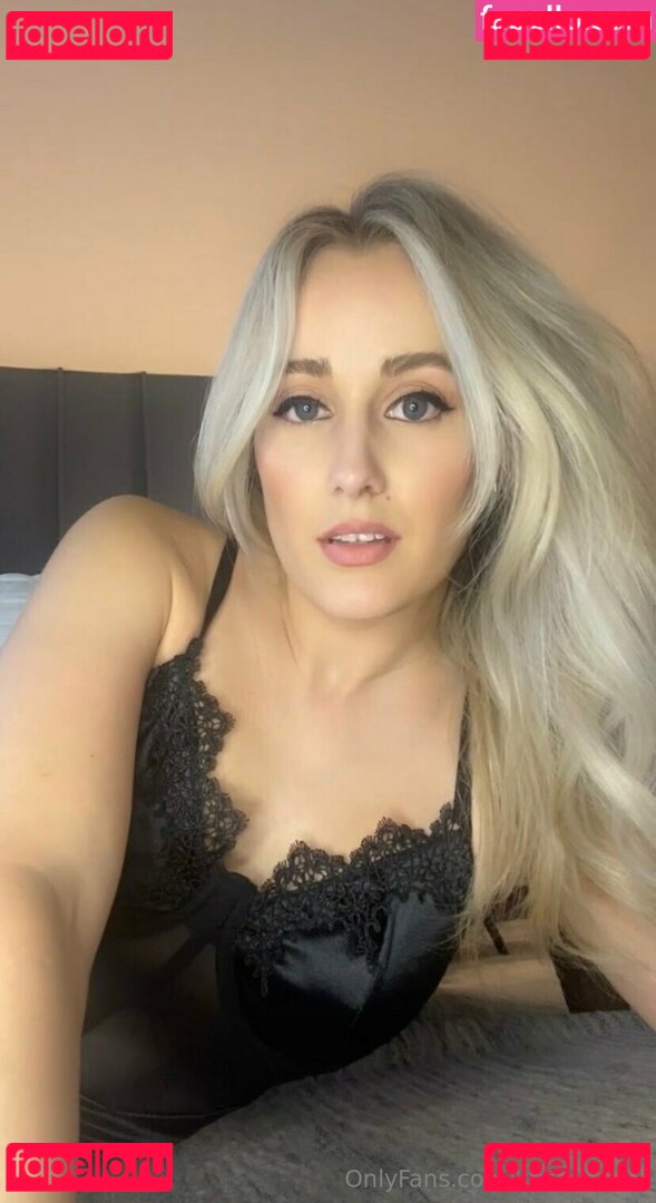 kristiunreal / realdealneal99 Onlyfans Photo Gallery 