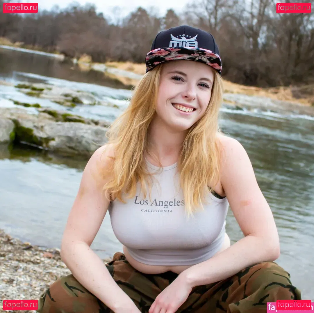 Mia Adler Onlyfans Photo Gallery 