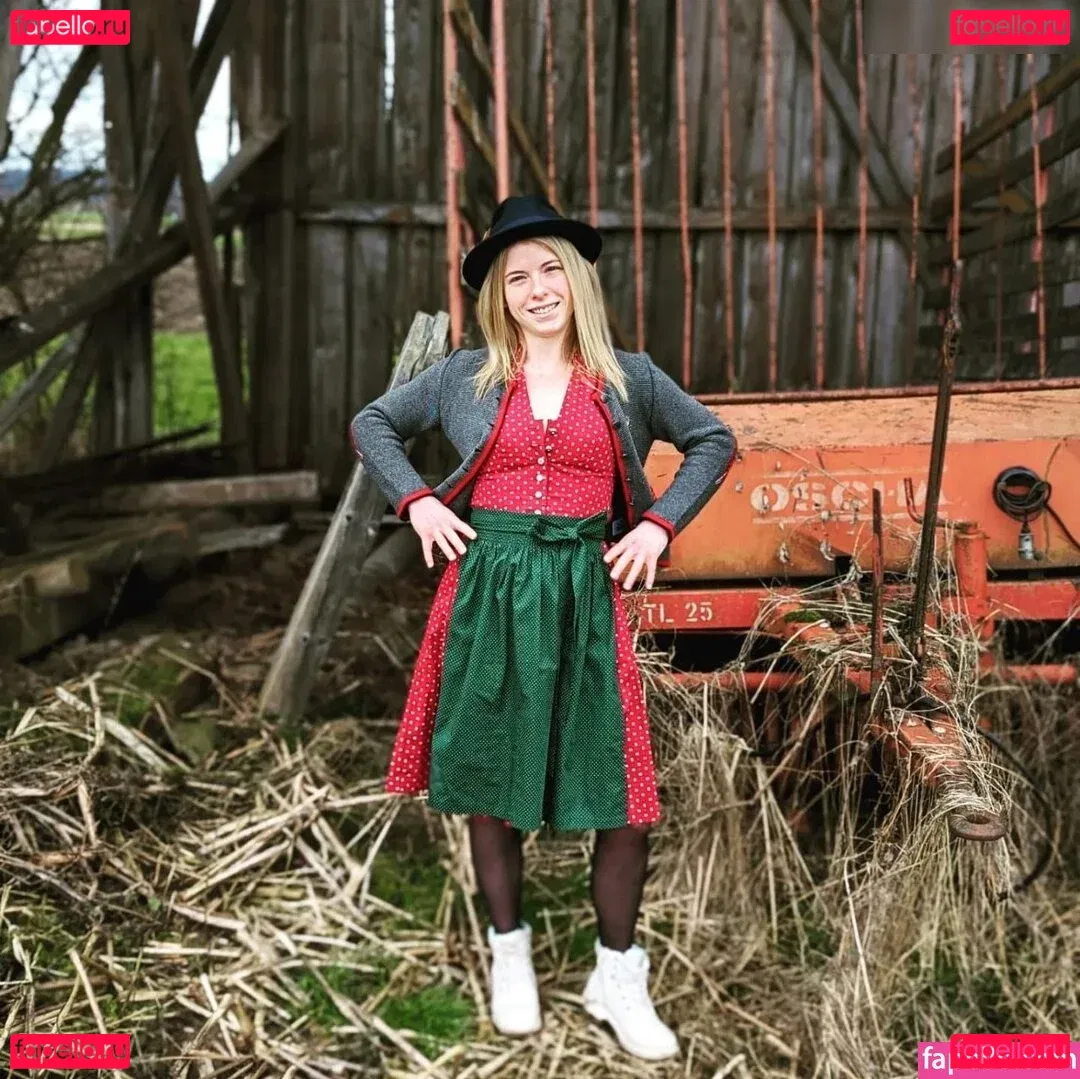 Mia Adler Onlyfans Photo Gallery 