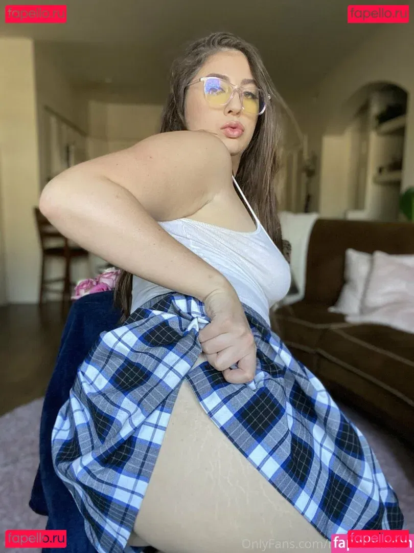 rahrahitssarah Onlyfans Photo Gallery 