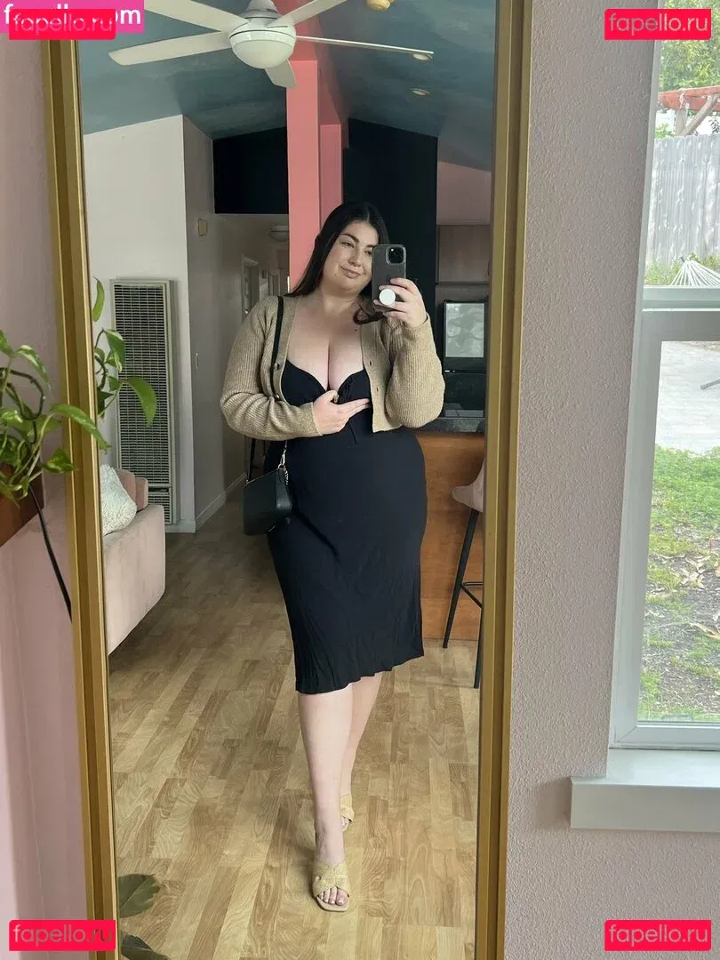 rahrahitssarah Onlyfans Photo Gallery 