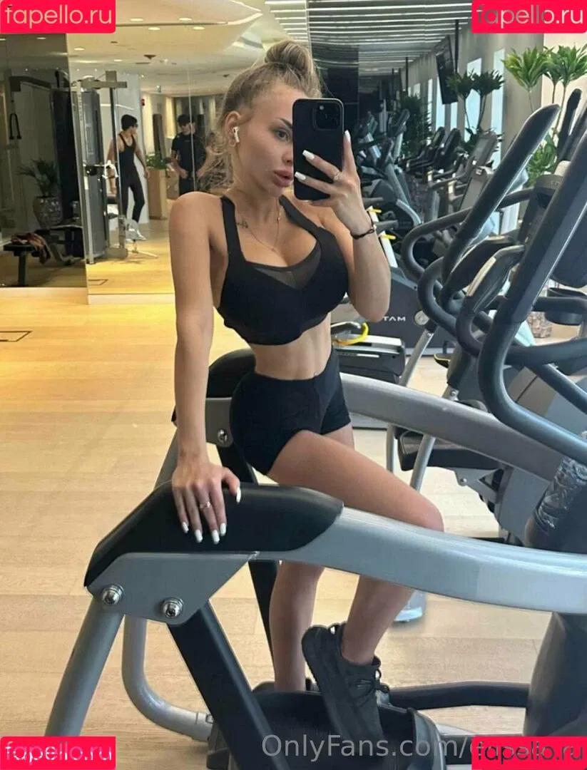 elissa_a Onlyfans Photo Gallery 
