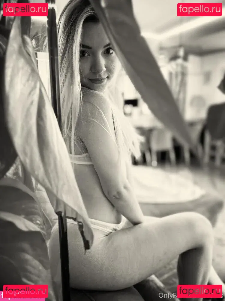 elissa_a Onlyfans Photo Gallery 