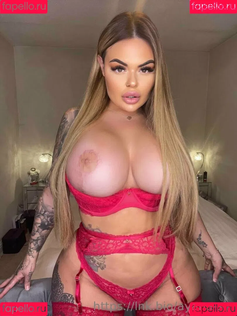ayanasin Onlyfans Photo Gallery 