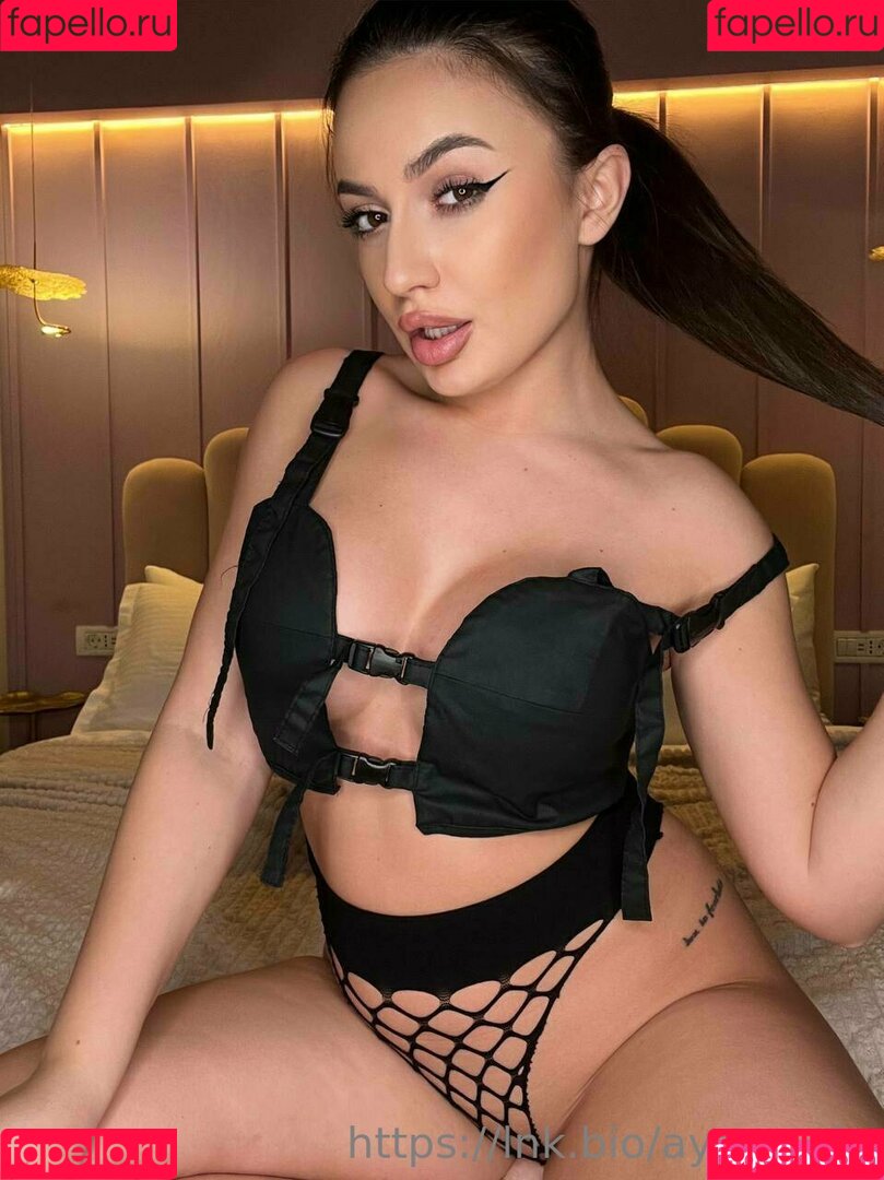 ayanasin Onlyfans Photo Gallery 