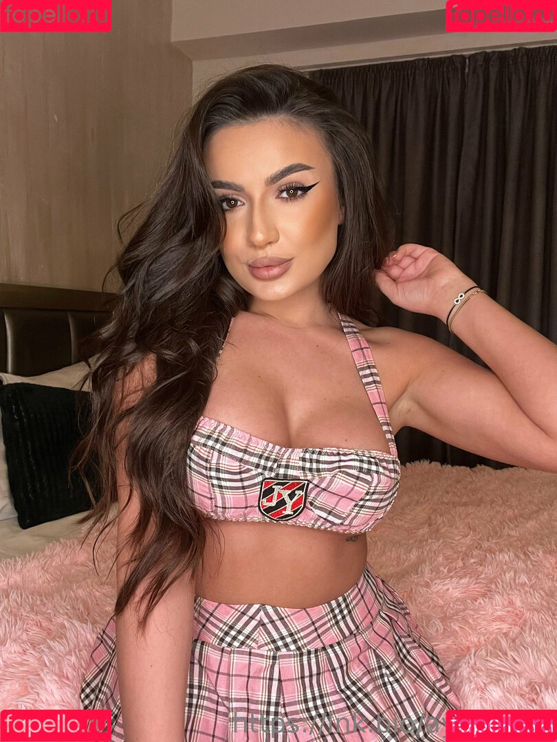 ayanasin Onlyfans Photo Gallery 