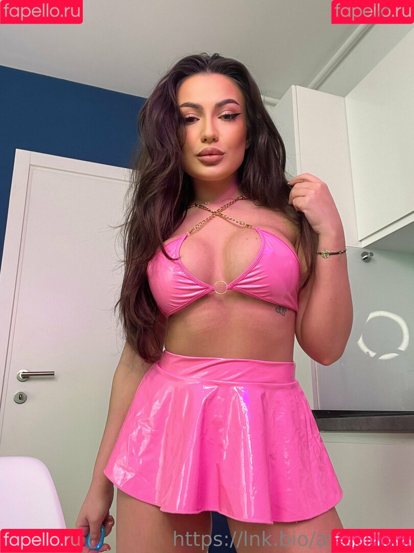 ayanasin Onlyfans Photo Gallery 