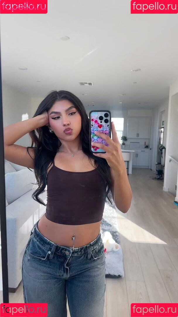 Yael Bernal Onlyfans Photo Gallery 