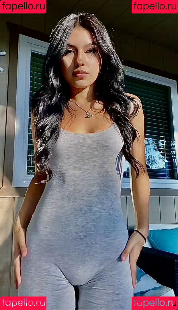 Yael Bernal Onlyfans Photo Gallery 