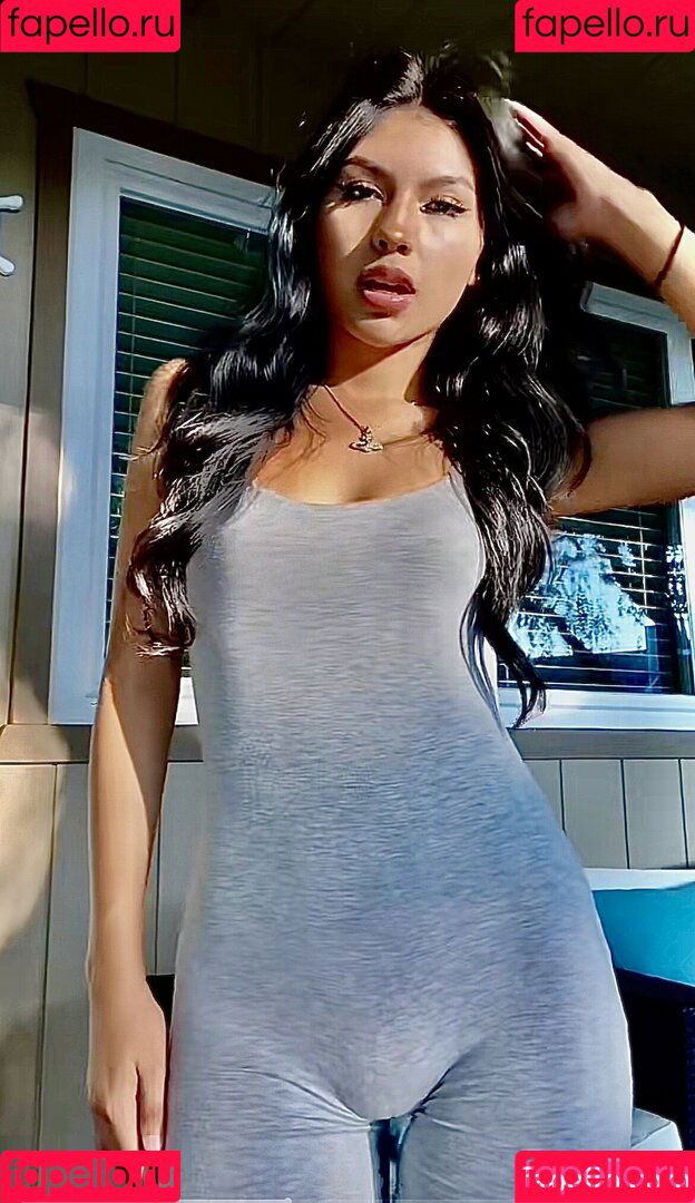 Yael Bernal Onlyfans Photo Gallery 