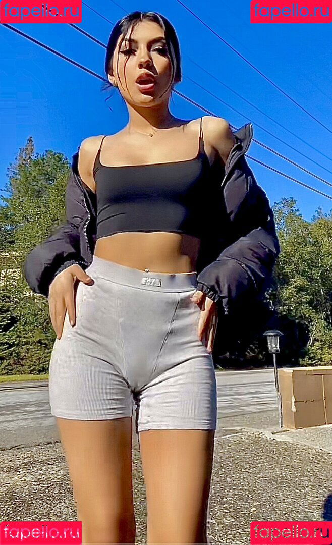 Yael Bernal Onlyfans Photo Gallery 