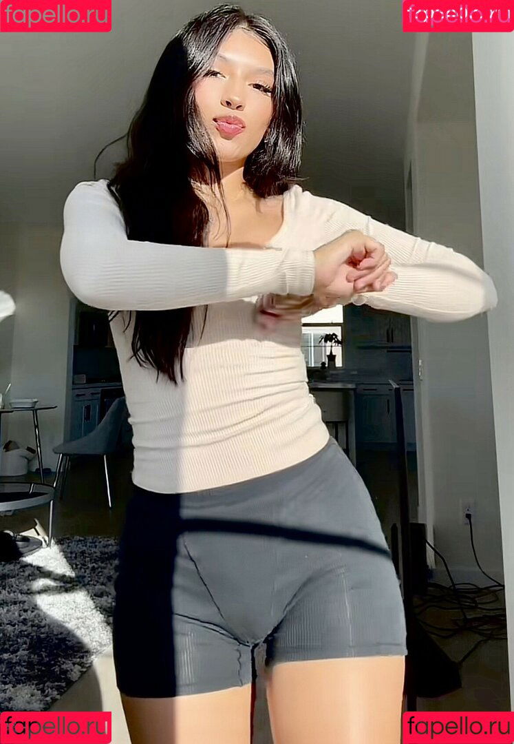 Yael Bernal Onlyfans Photo Gallery 