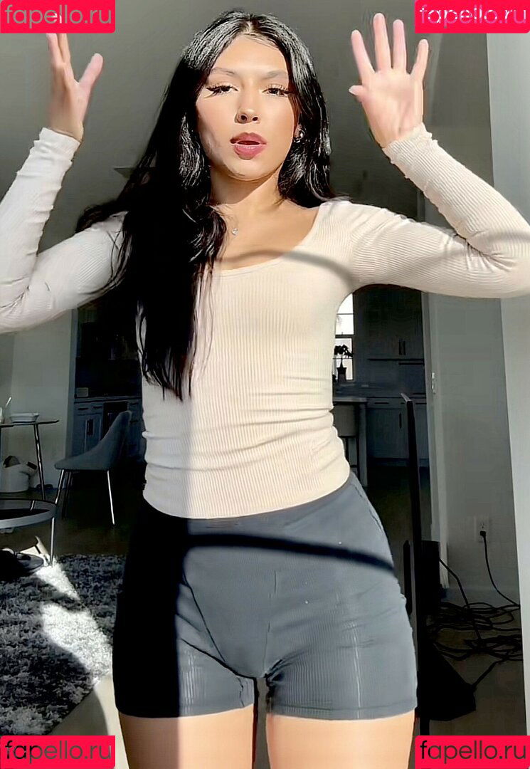 Yael Bernal Onlyfans Photo Gallery 