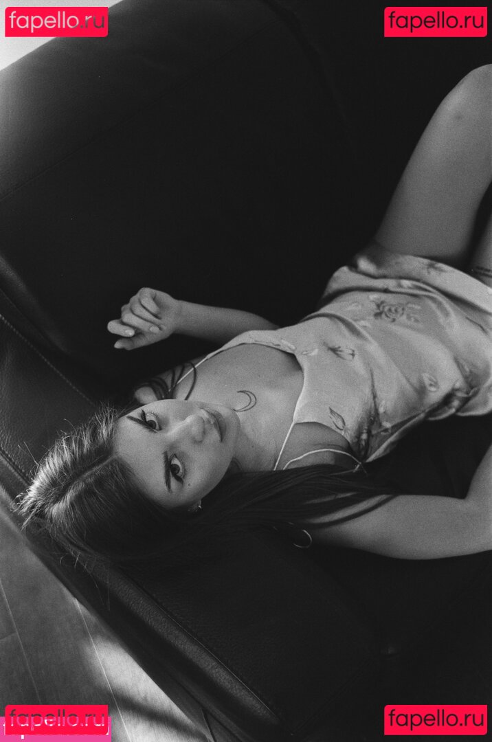 moonwitchsabrina Onlyfans Photo Gallery 